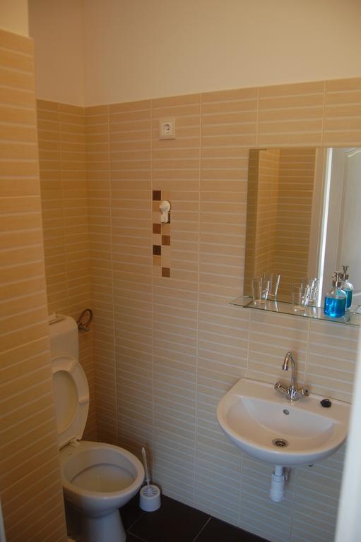 Harmónia Panzió Apartman *